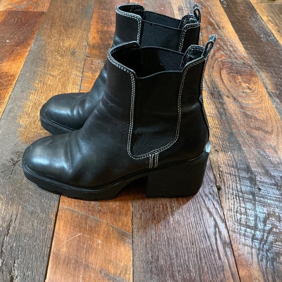 Michael Kors Keisha Black Leather and Textile Ankle Booties Size 8 - Picture 4 of 13